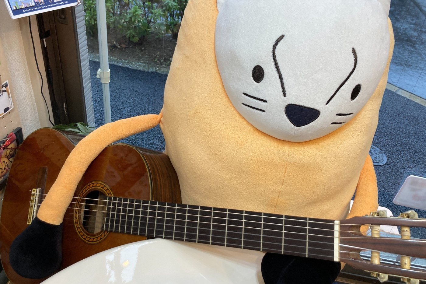 ギターを持つてんてんてん